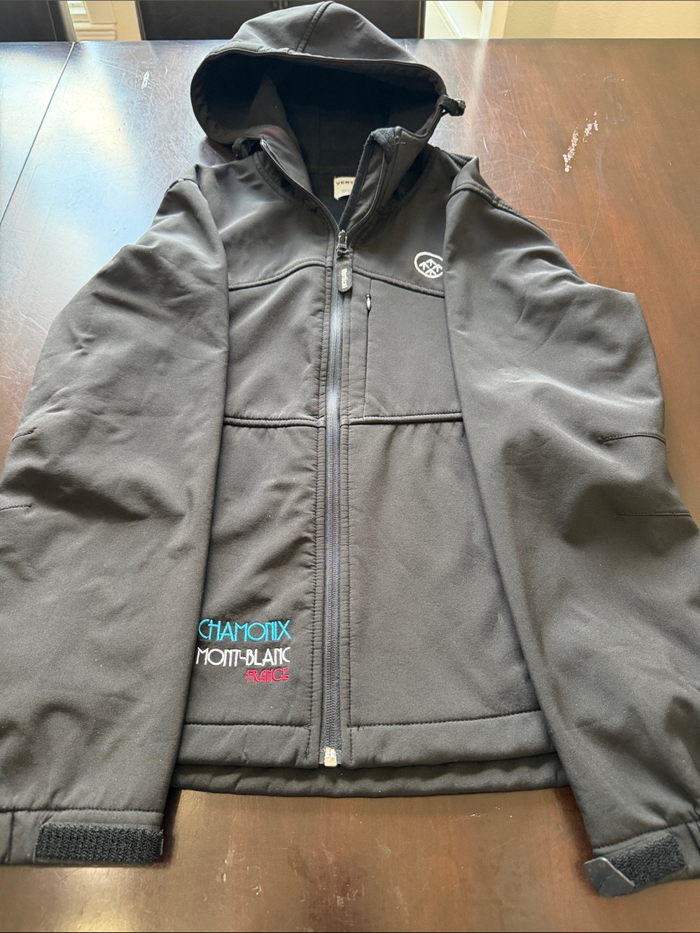 Vertical branded softshell Jacket with Chamonix MONT-BLANC FRANCE. Unisex